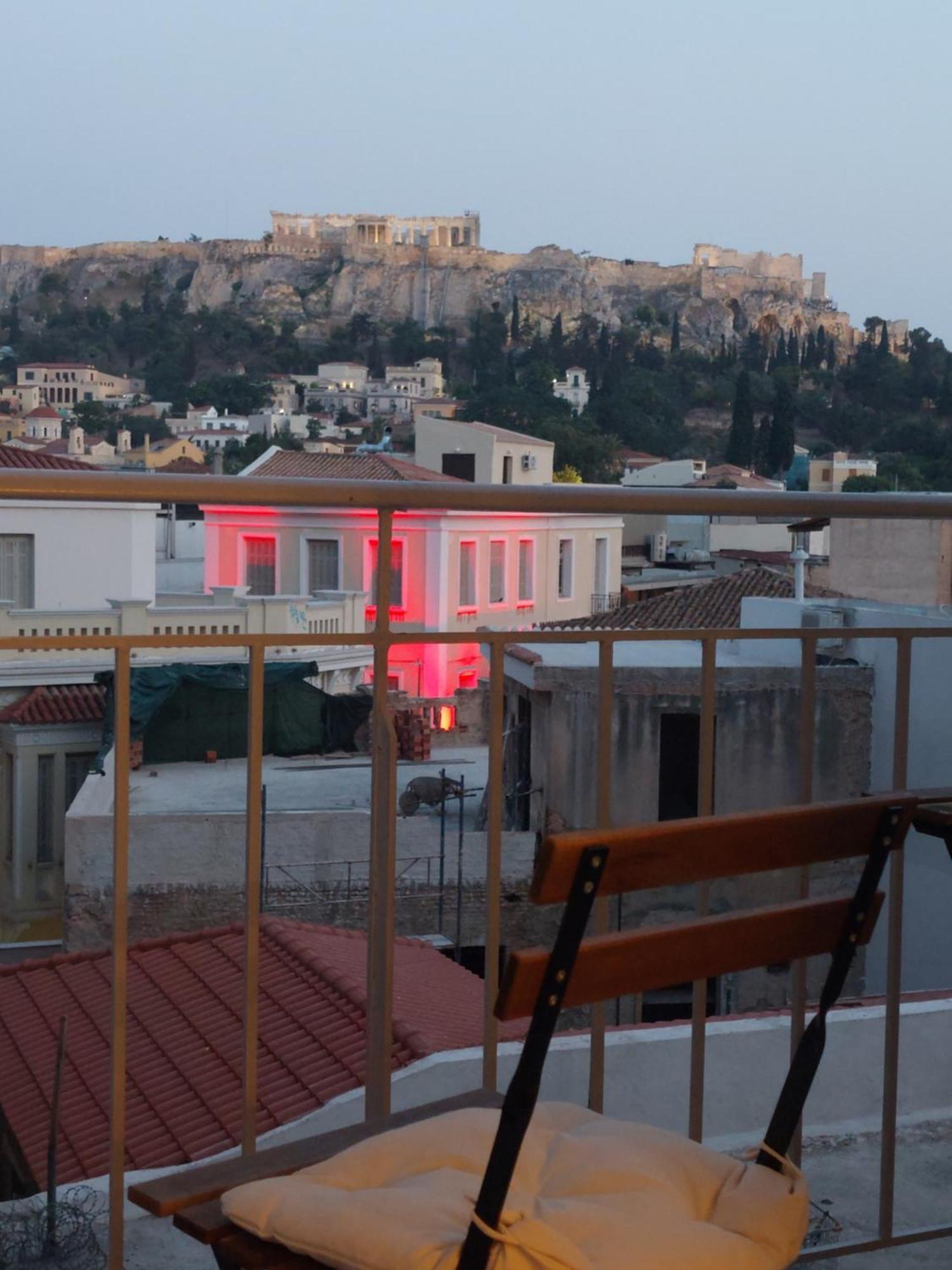 Luxury Apartment Overlooking The Citadel Of Tsakas Athens Exterior photo